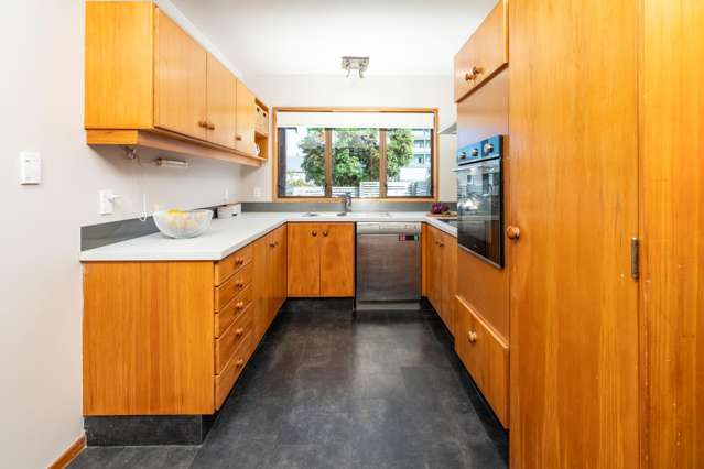 2/10 Paeroa Street Newtown_2