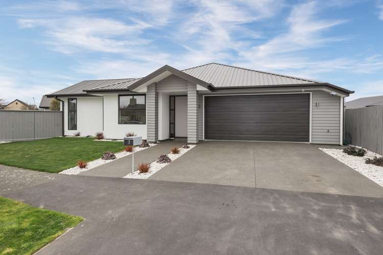 3 Saint Keverne Close Burwood_18