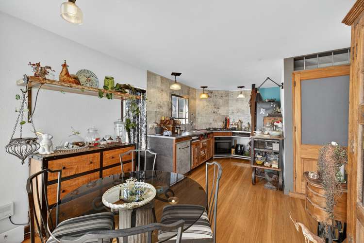 2/44 Shakespeare Road Waltham_9