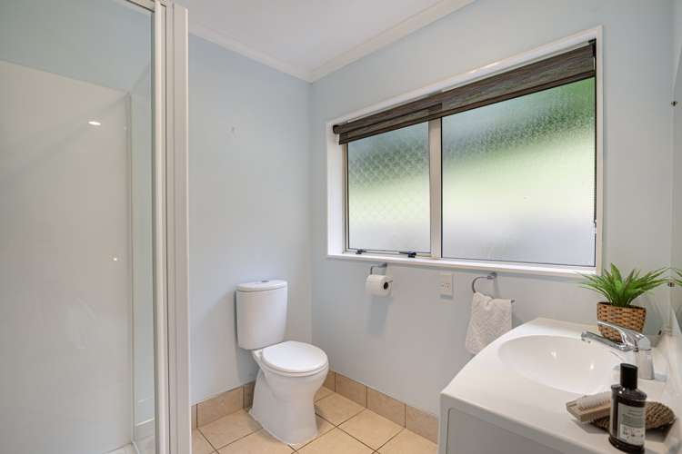 16 Lorna Irene Drive Raumati South_14