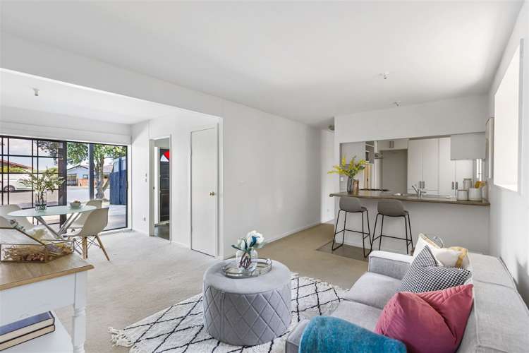 7 Kaanapali Place Wattle Downs_13