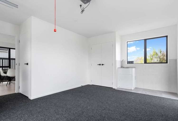 30b Hertford Street Blockhouse Bay_14