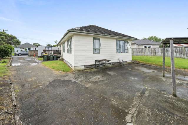 3 Clarkson Crescent Otara_4