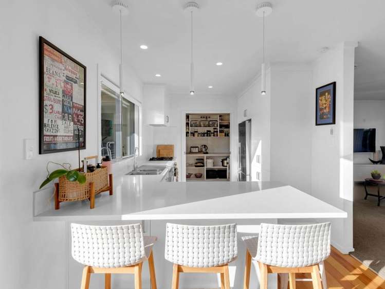 108 Fox Street Hamilton East_11