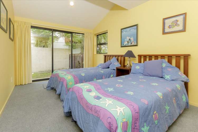 123 Golf Road Titirangi_12