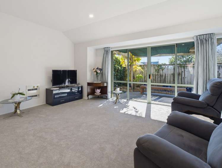 8 Idesia Grove Richmond_8