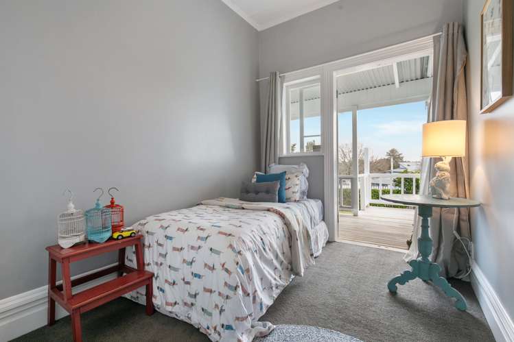 36 Ray Small Drive Papakura_13