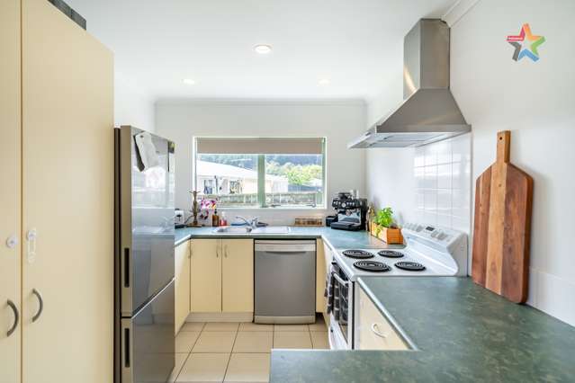 5a Kilkenny Grove Wainuiomata_3