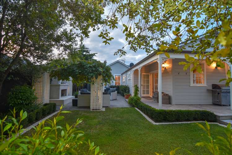 10 Dixon Street Carterton_13