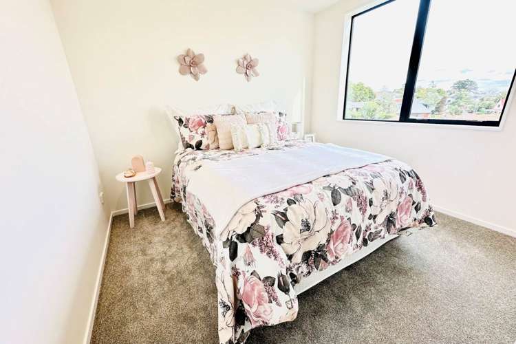 25 and 27 Jandell Crescent Bucklands Beach_22