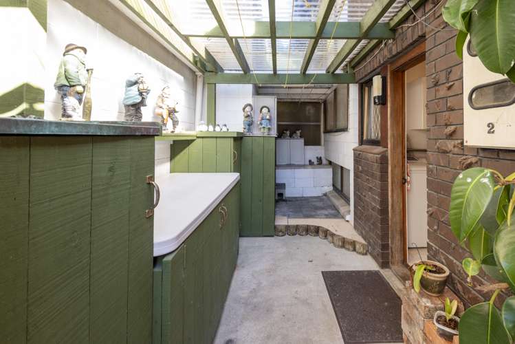 84 The Parade Island Bay_24