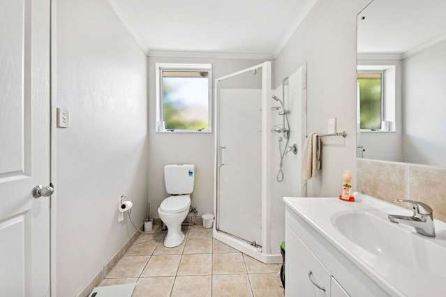 187 Keri Vista Rise Papakura_4