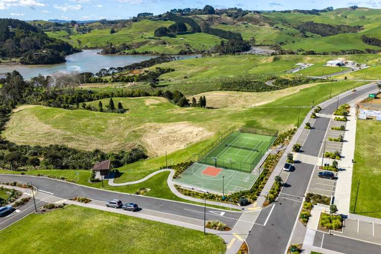 16 Tunarau Street Raglan_35