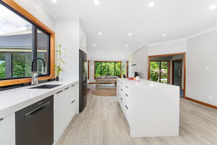 13 Aytoun Street Shiel Hill_3