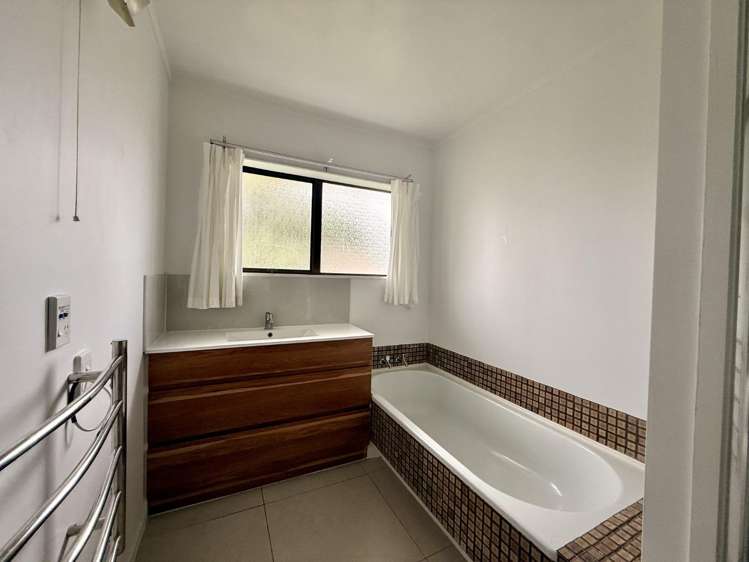 96B Carruth Road 10695_15