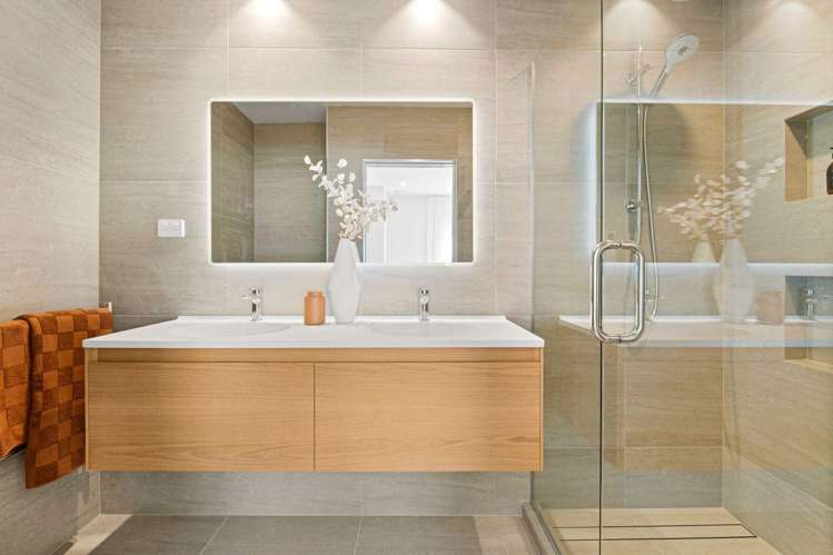 2/1 Omana Road Milford_10