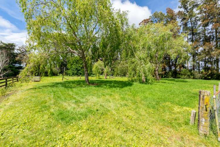 2312 State Highway 16 Helensville_8