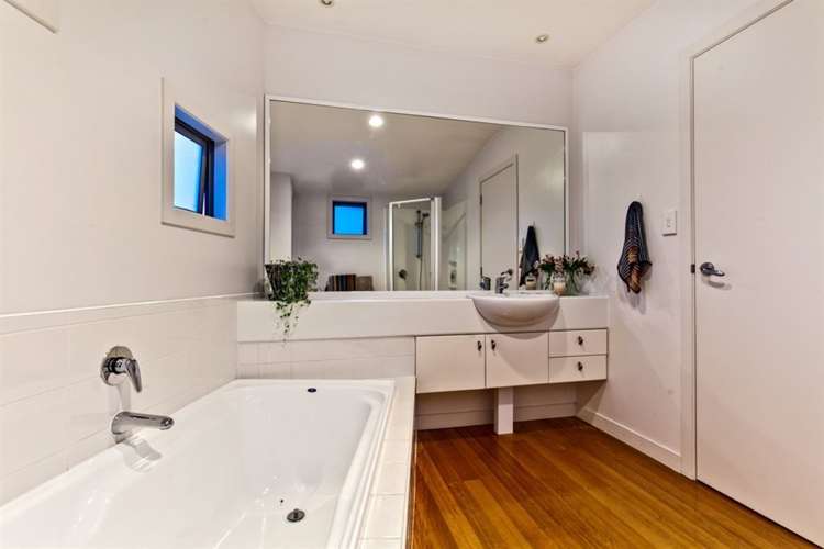 357 Royal Road Massey_39