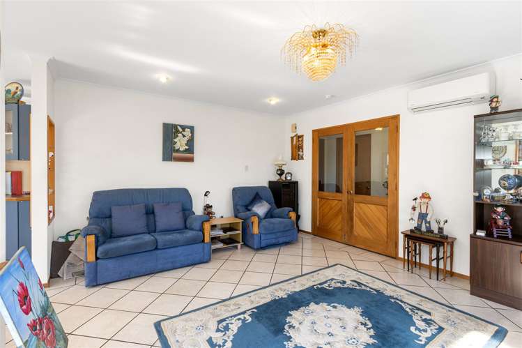 2/11 Tivoli Place Bishopdale_6