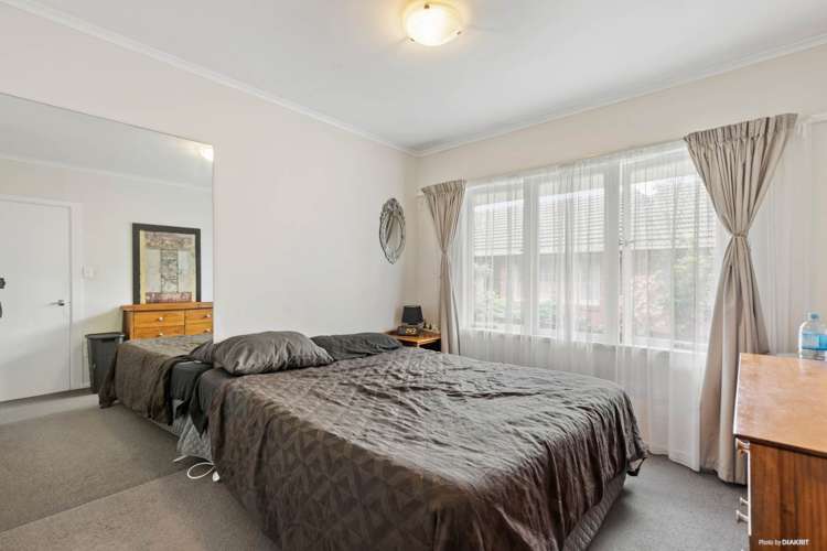 2/15a Anzac Street Takapuna_4