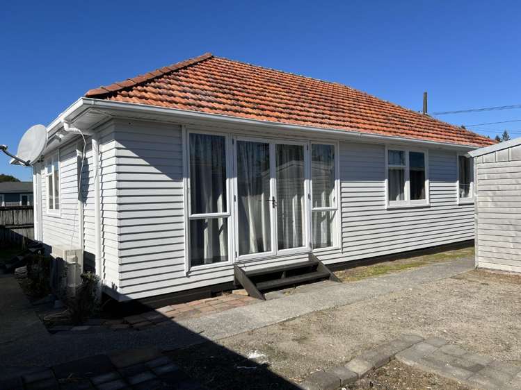 68 Montgomery Crescent 1107_2