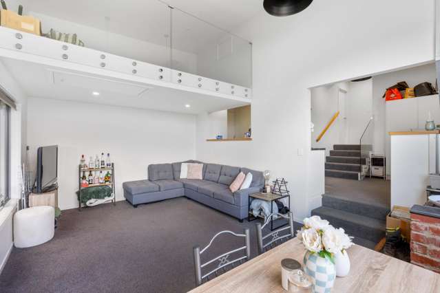 107 & 109 Russell Street Dunedin Central_3