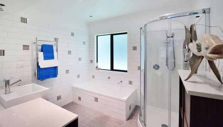 13/24 Ferry Road Wade Heads_15