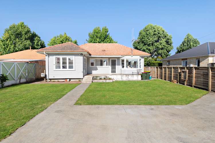 58 Galloway Street Hamilton East_12