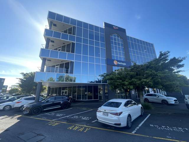 Exceptional office space located in Ellerslie