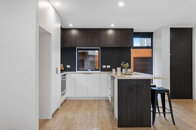 2/58 Waltham Road Sydenham_3