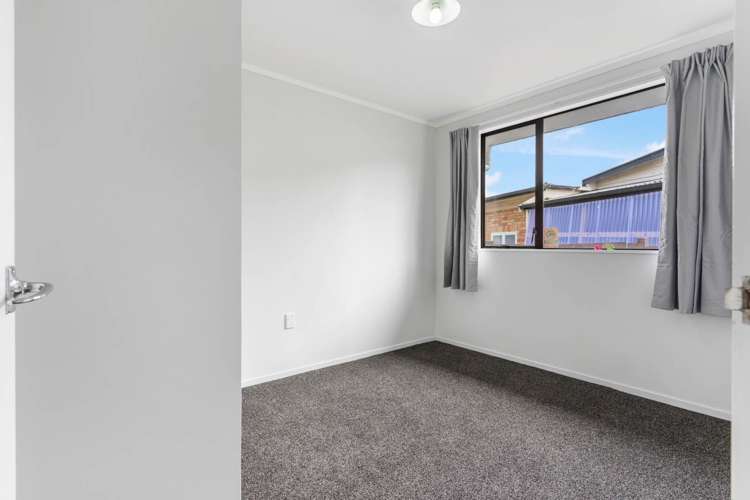 2/27 Scott Road Papakura_8