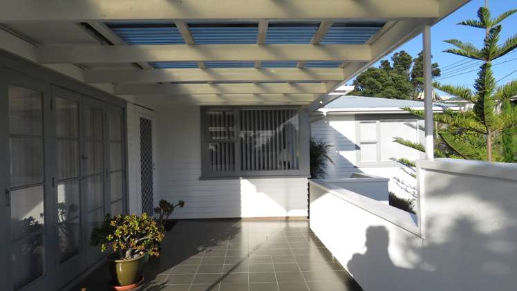 1/4 Fairlea Road Te Atatu South_17