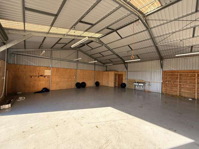 8A Swans Road Bell Block_2