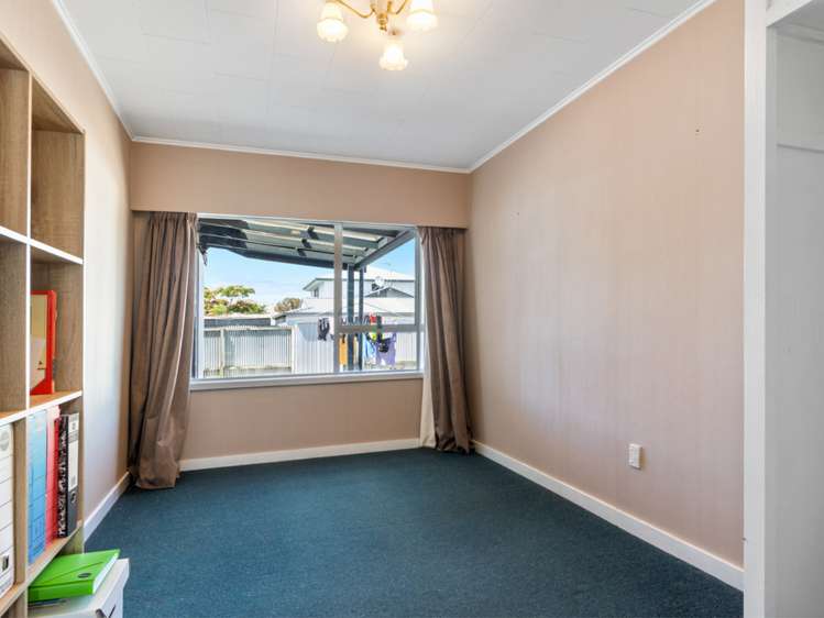 64 South Street Blenheim Central_9