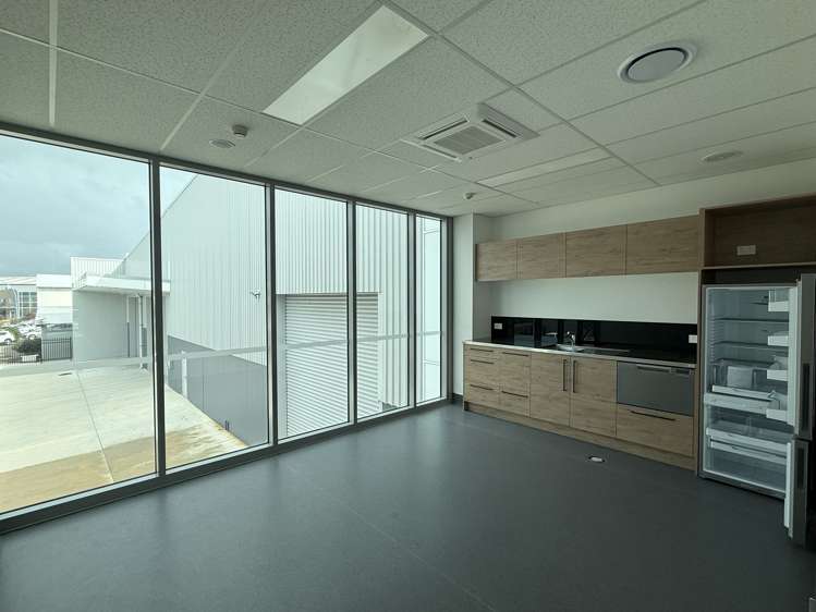 2 Cessna Place Mount Maunganui_5