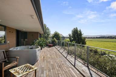 1806 Cust Road_4