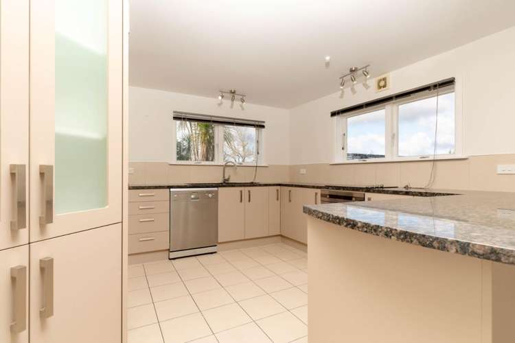 6 Swanson Road Henderson_4