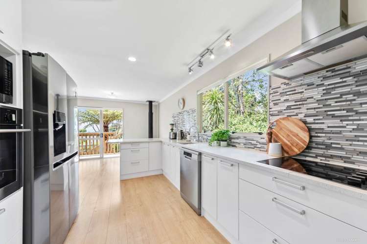 446 Huia Road Laingholm_8