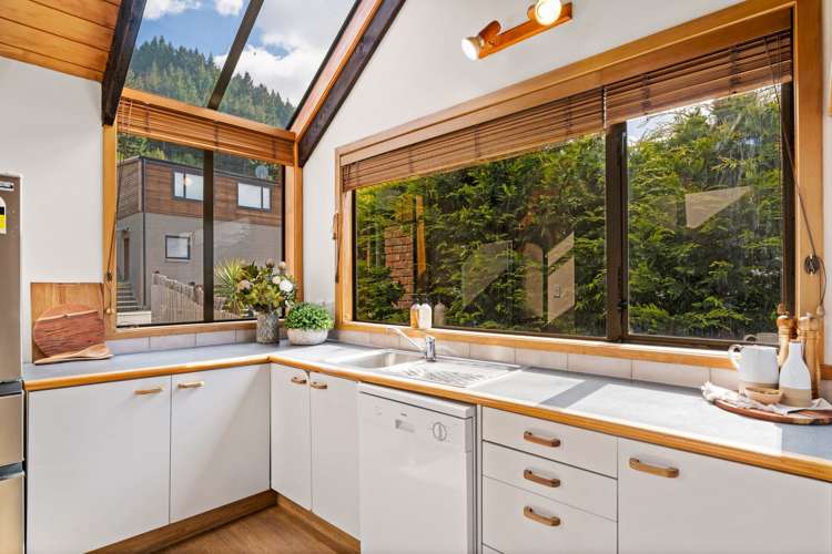 138a Wynyard Crescent Fernhill/Sunshine Bay_9