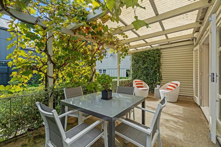 76 Mount Smart Road Onehunga_9