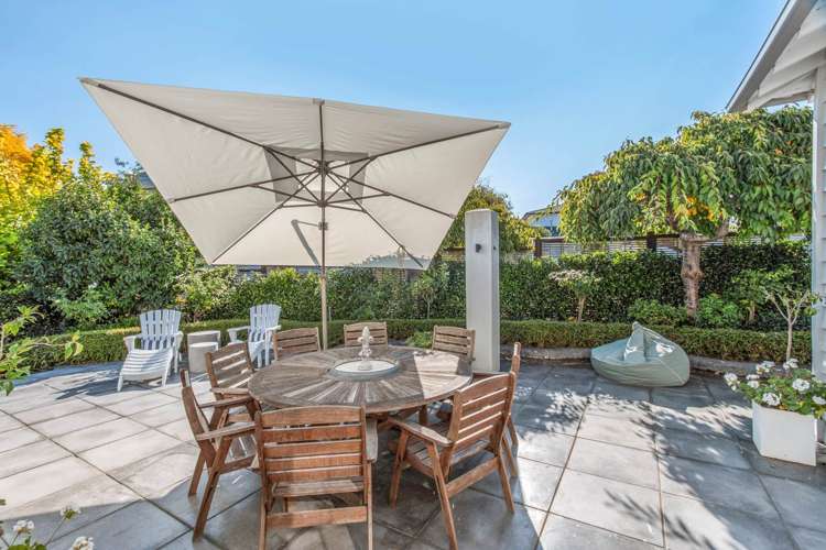 71 Beach Road Mellons Bay_2