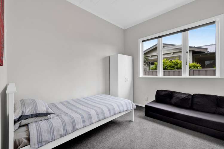 5 Disraeli Street Hawera_11