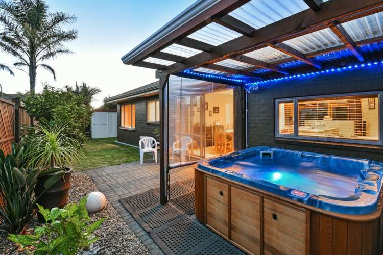 29 Stranraer Crescent Wattle Downs_6