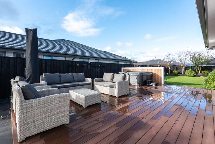 29 Sunline Avenue Lincoln_13