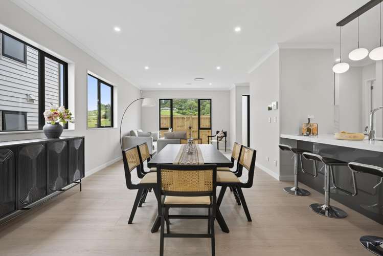 2 Ballyalton Crescent Flat Bush_10