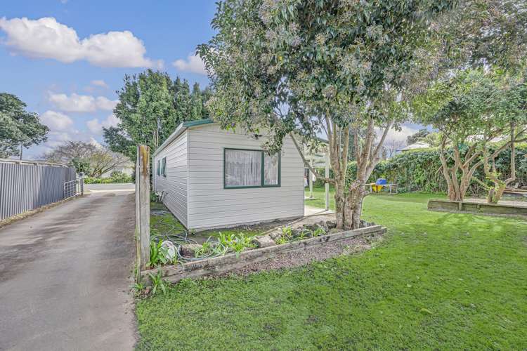 72 Mckenzie Road Mangere Bridge_15