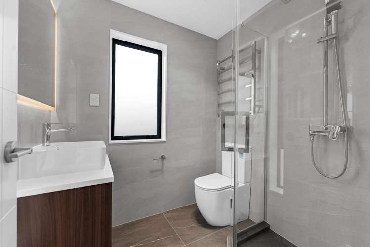 2A Matatahi Road Flat Bush_25