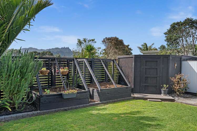 6 Fred Carr Place One Tree Point_18