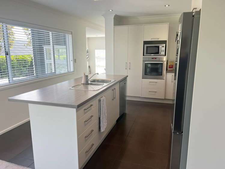 15 Ridge View Crescent Pukekohe_2