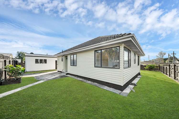 29 Railway Street West Papakura_18